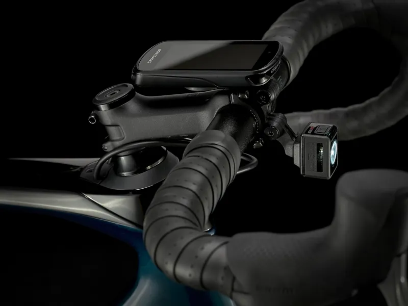 Trek Domane SL 7 Etap Gen 3 Disc Carbon Road Bike 2022 in Blue-11